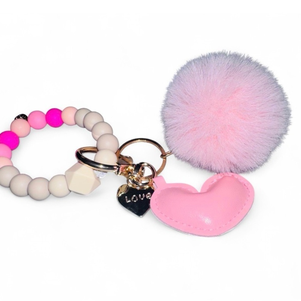 Soft Girl Energy Womenโs Silicone Beaded Keychain ๐ฉท - Picture 3 of 5